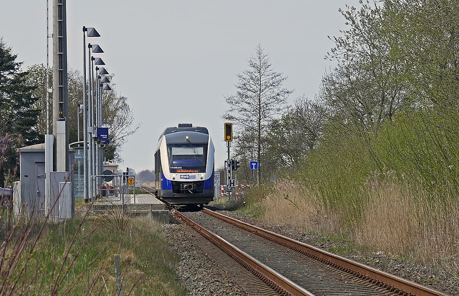 Branch Line, Breakpoint, Platform, single-track, rural, rail traffic HD wallpaper
