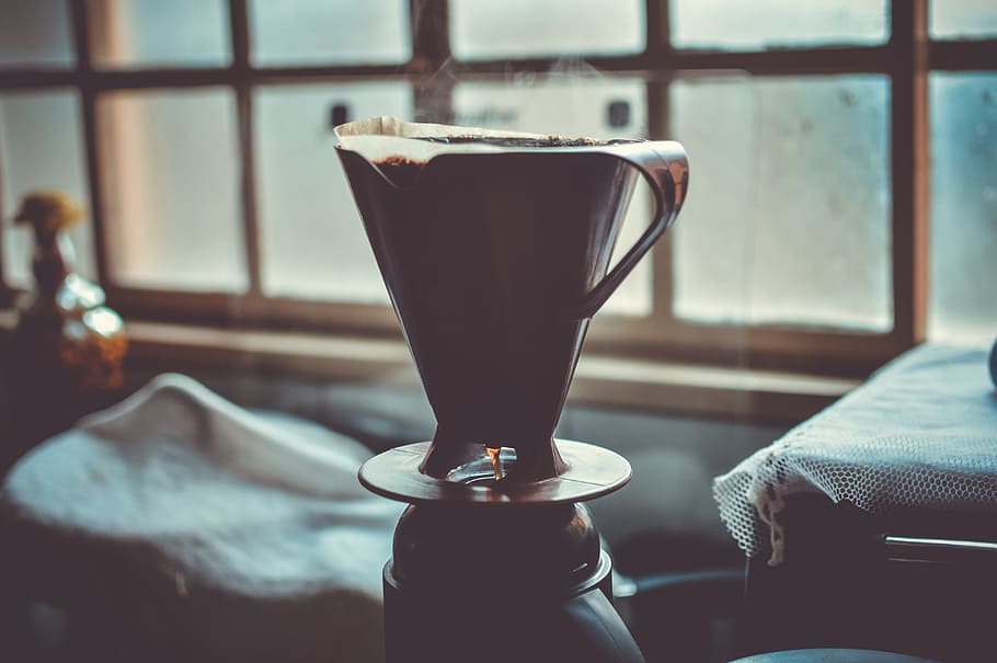 close-up photo of black pitcher inside dark room, silhouette HD wallpaper