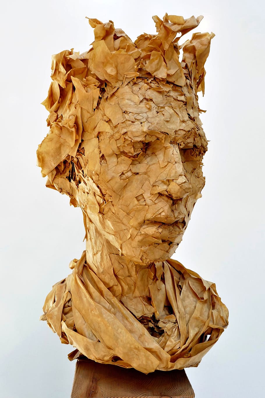 queen, david robinson, bust, sculpture, paper and resin, studio shot HD wallpaper