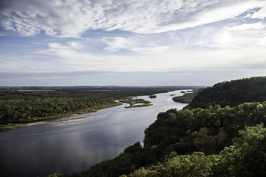 Wisconsin River Valley Landscape at Ferry Bluff, clouds, forest HD wallpaper