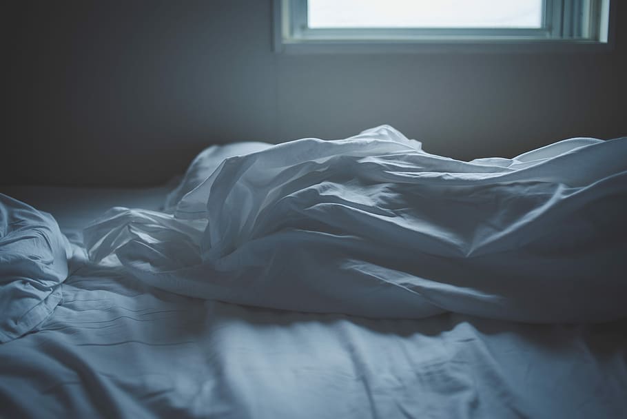 white blanket on bed near window, ruffled white blanket and bedspread beside window, HD wallpaper