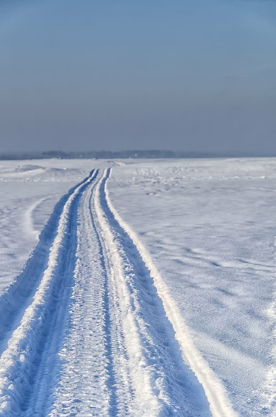 snow, road, snowmobile, sun, winter, winter road, frost, cold HD wallpaper