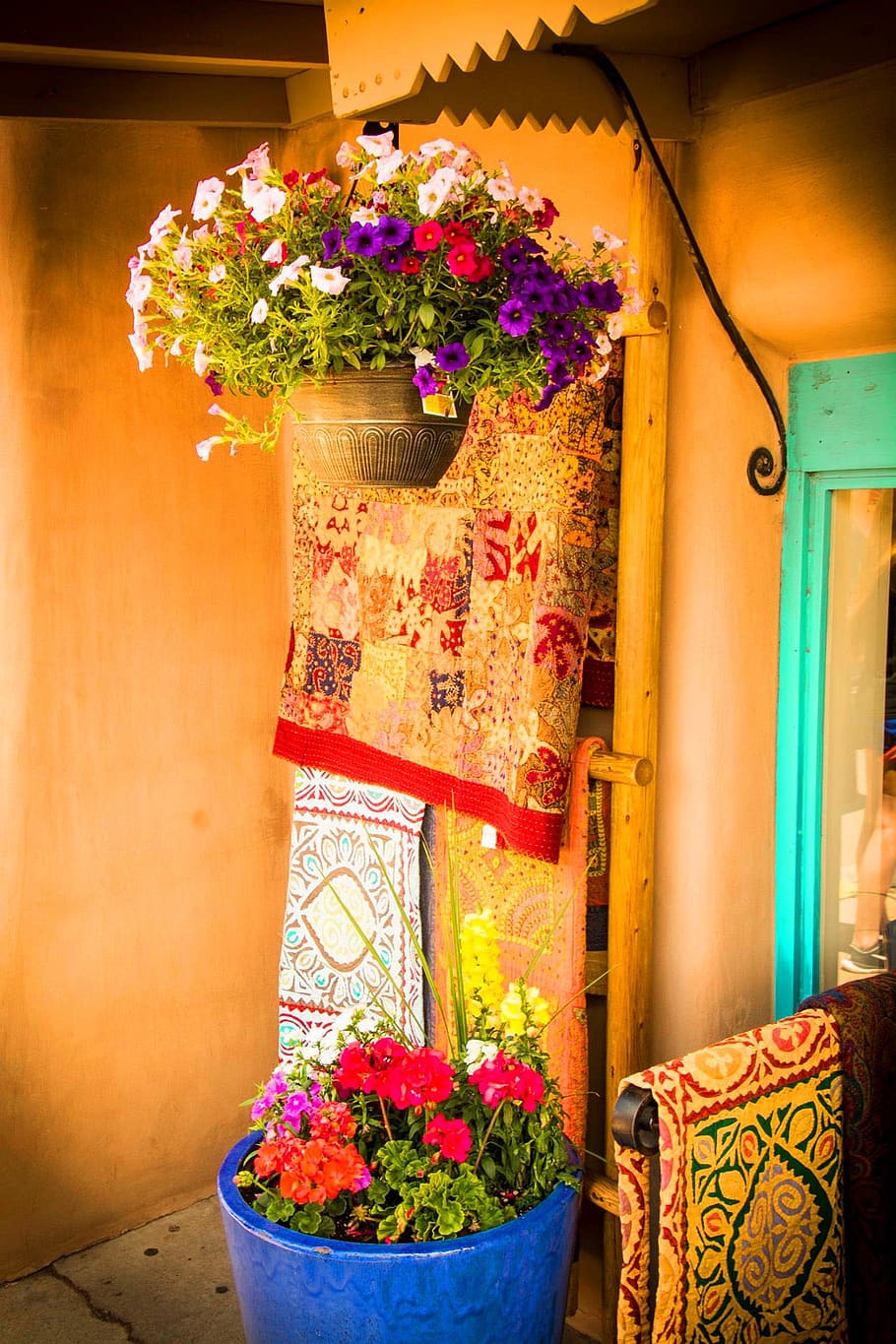 adobe, santa fe, new mexico, flowers, porch, flowering plant, HD wallpaper