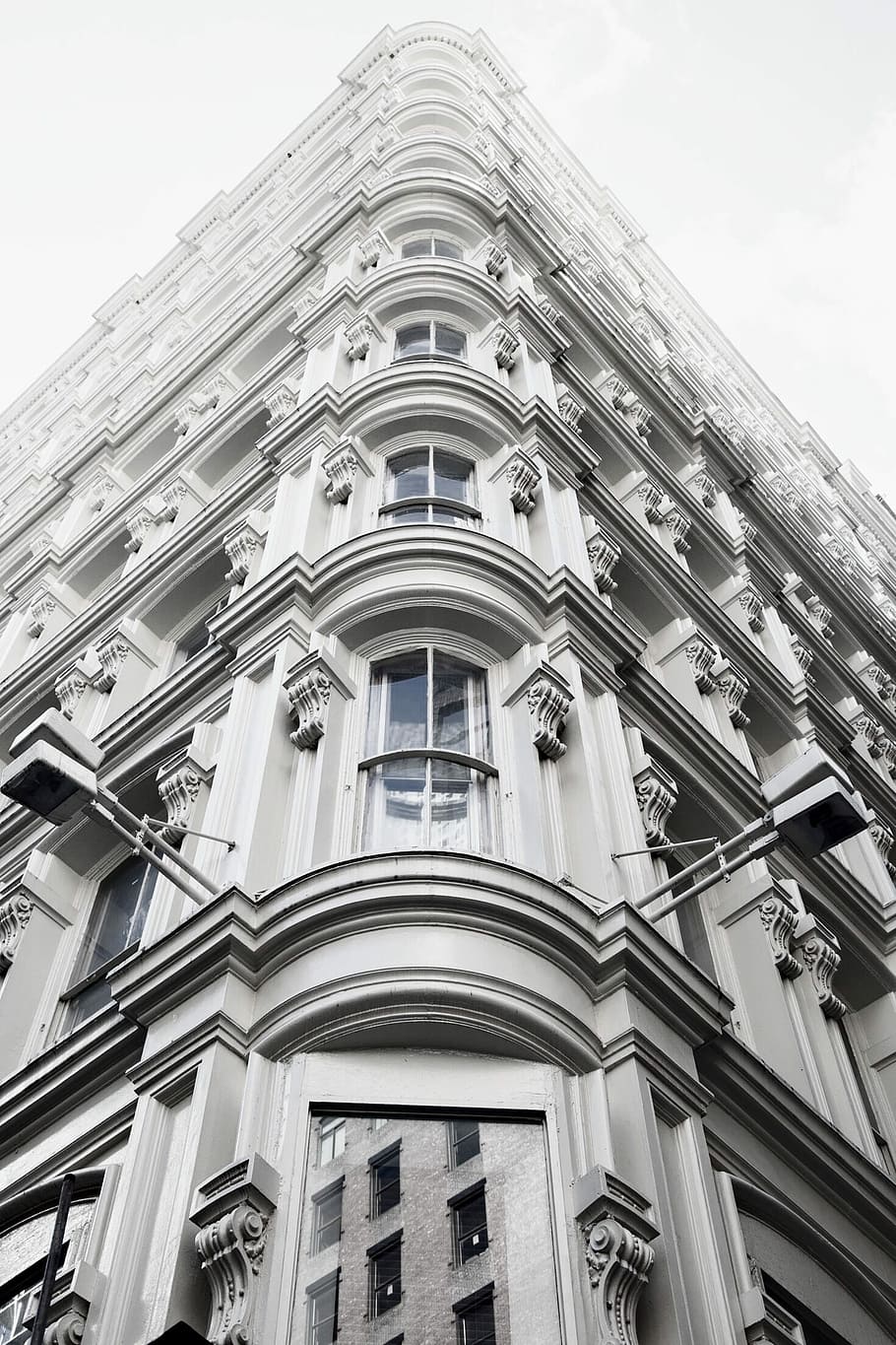 worms eye view of white building, low angle photography of hotel HD wallpaper