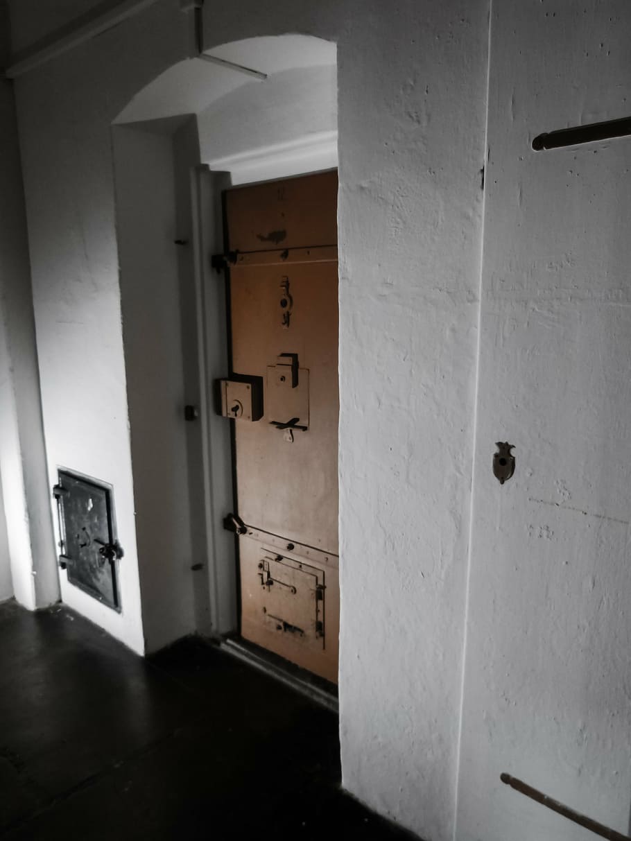 prison, slammer, prison cell, iron door, prison wing, no People HD wallpaper