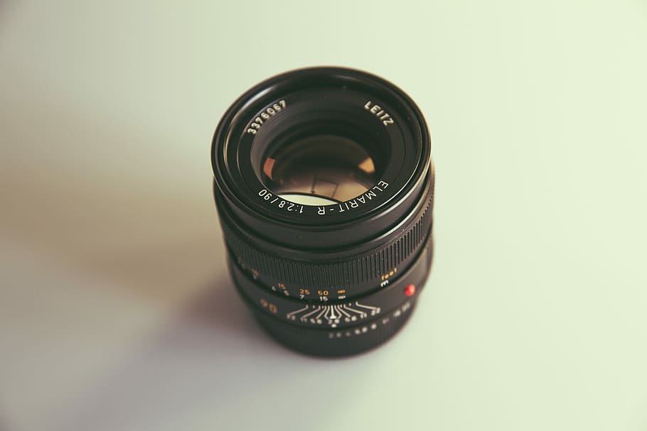 black DSLR camera lens on white surface, black telephoto lens HD wallpaper