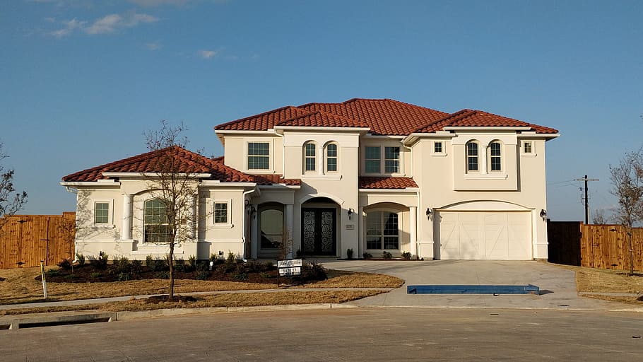 white and red painted house at daytime, home, real estate, architecture, HD wallpaper