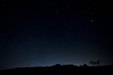 landscape photography of starry skies, landscape photography of mountain during night time HD wallpaper