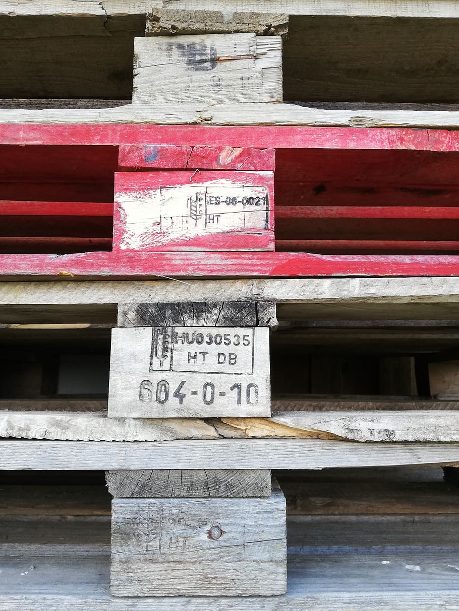 pallets, wood, red, caption, background lid, stack, text, communication HD wallpaper