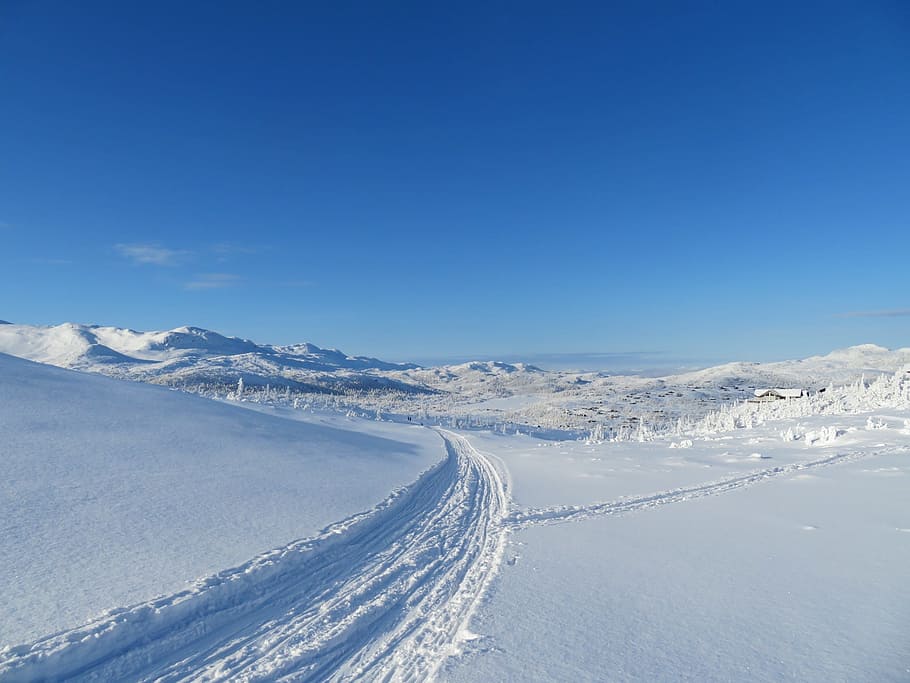 winter, the ski trail, mountain, snow, cold temperature, scenics - nature HD wallpaper