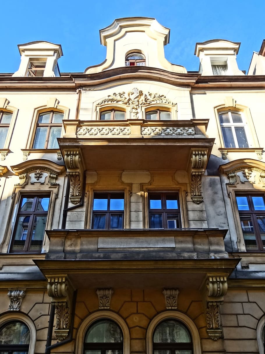 gable, pediment, balcony, architecture, facade, exterior, building HD wallpaper