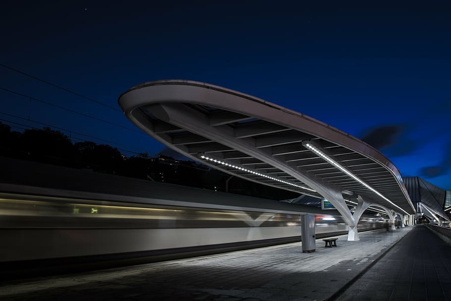 gray concrete subway station under blue sky, architecture, bench HD wallpaper