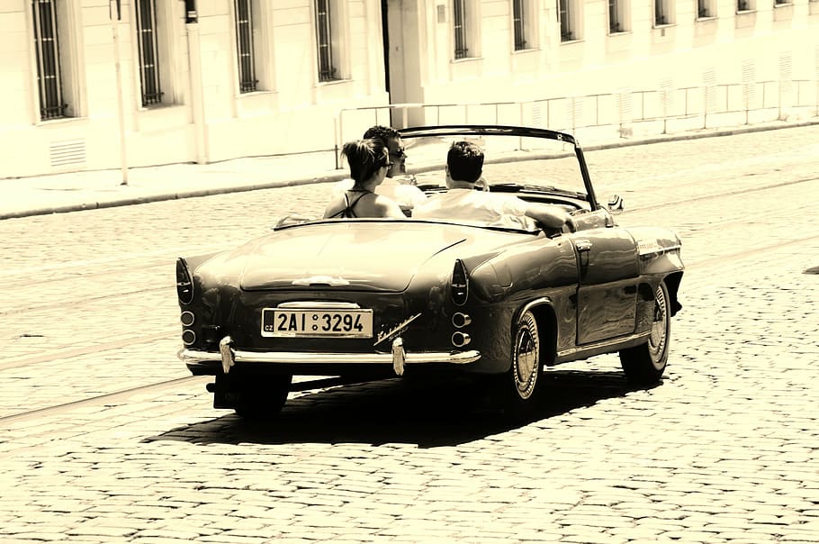 retro, auto, oldtimer, automotive, classic, pkw, road, black and white HD wallpaper