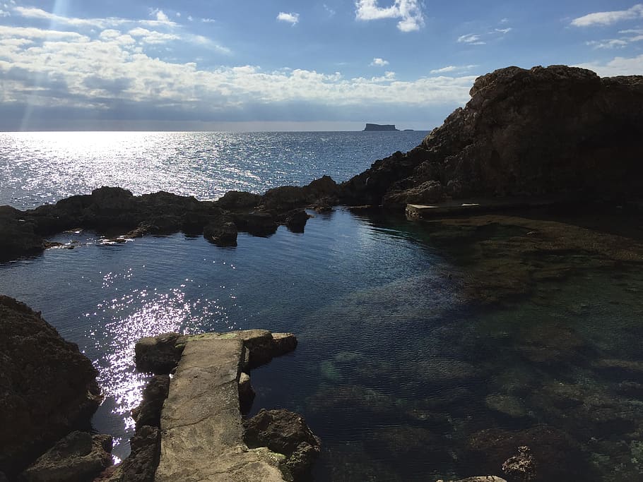 rock, sea, clean, water, sky, rock - object, beauty in nature HD wallpaper