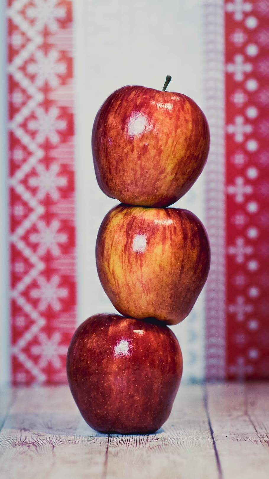 three stacked apple fruits, food, healthy, remove, background, HD wallpaper