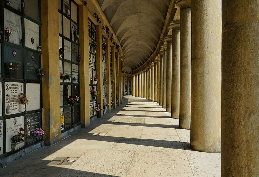 empty hallway between pillars, columnar, arcade, architecture HD wallpaper