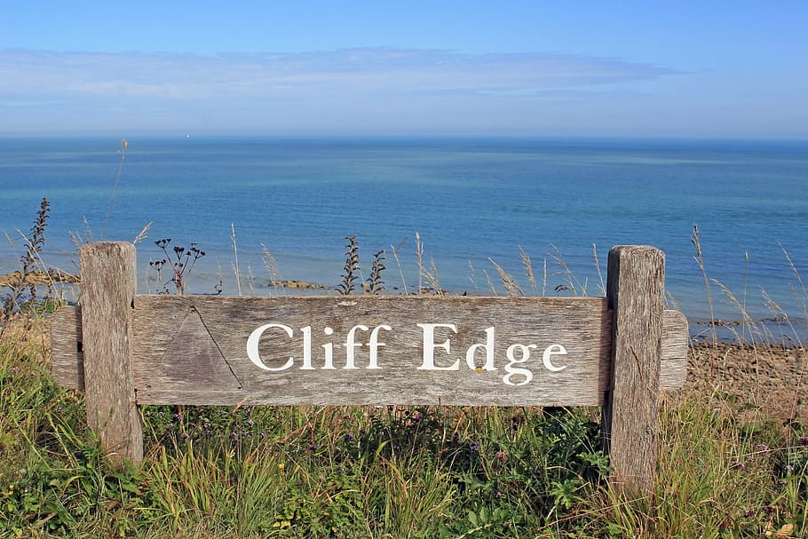 brown wooden fence, beach, beachy, beachyhead, blue, britain HD wallpaper