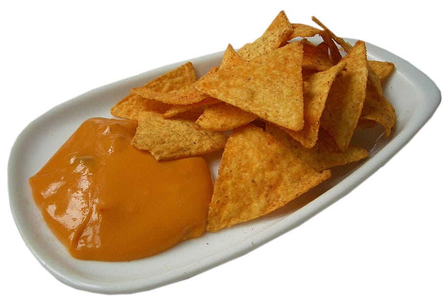 platter of chips with dip, nachos, snack, kcal, calories, fast food