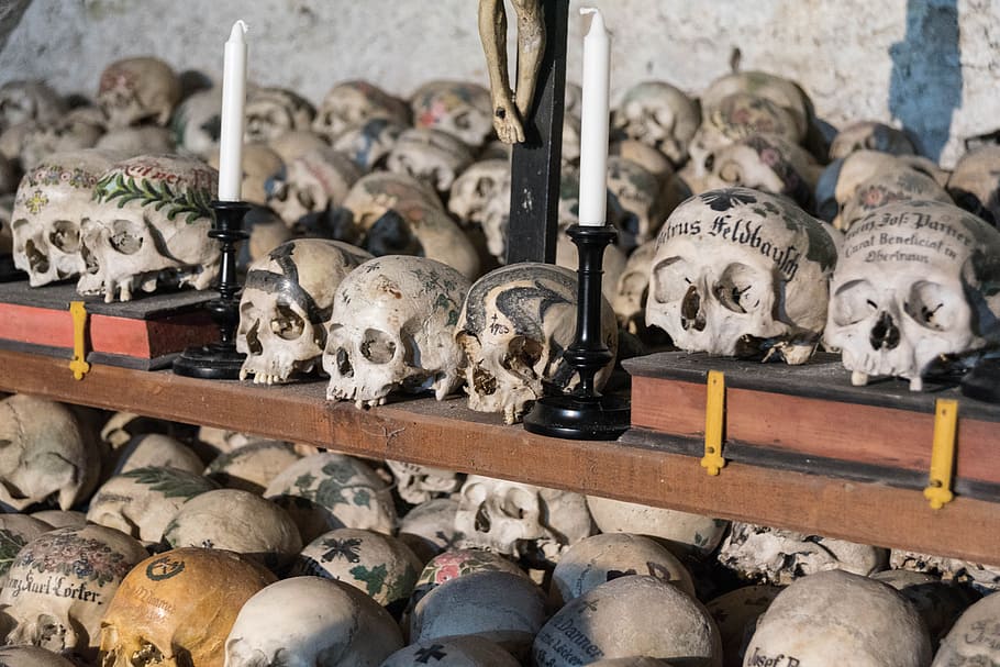 Ossuary, Bone, Skull, Hallstadt, skull bone, head, bones, skull and crossbones HD wallpaper