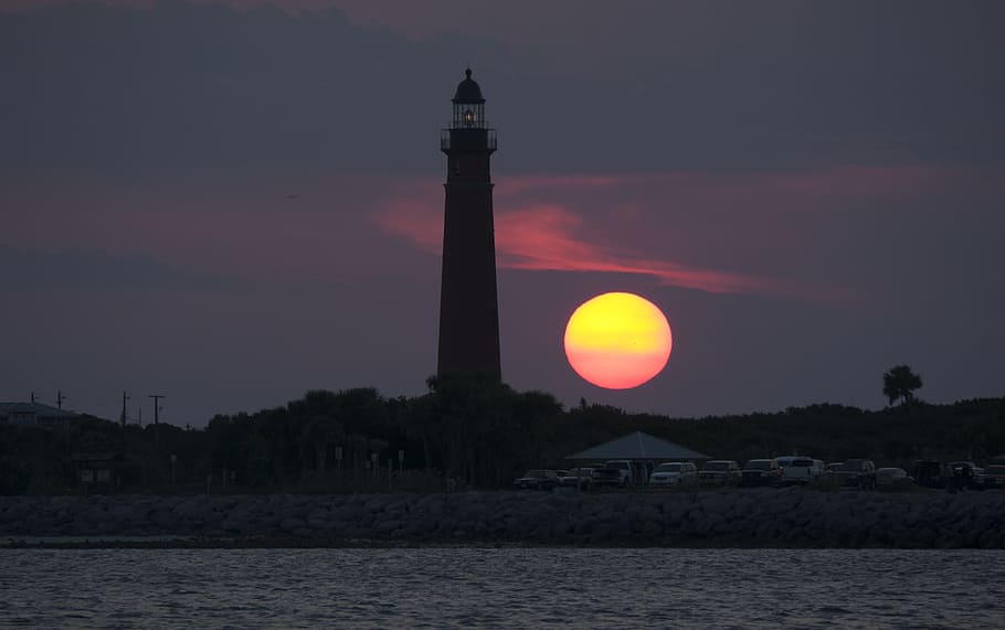 silhouette photo of lighthouse during dawn, sunset, sea, ocean HD wallpaper