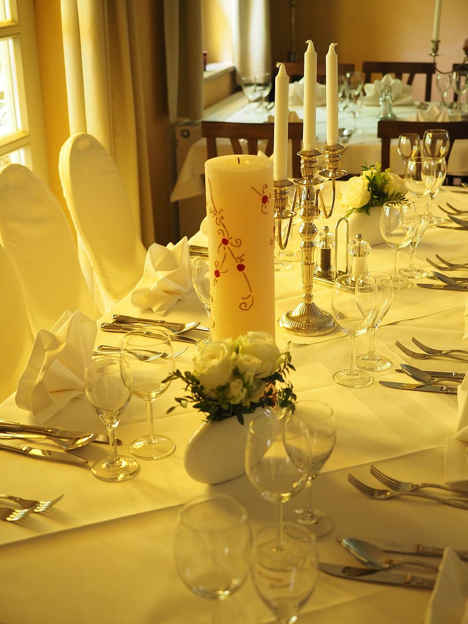 white pillar candels, candle, wedding candle, wedding table, decoration, HD wallpaper