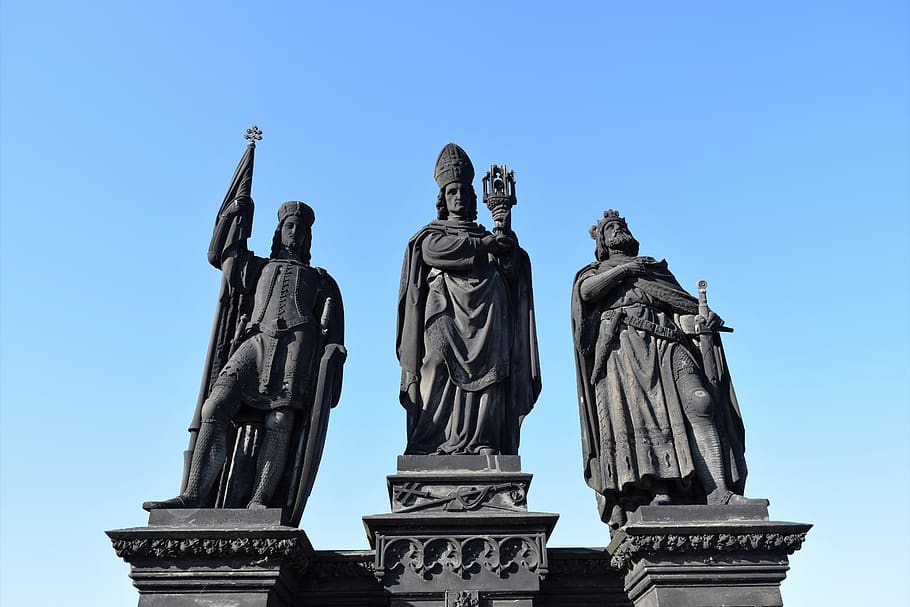 statues, king, knight, warrior, bishop, monument, sculpture