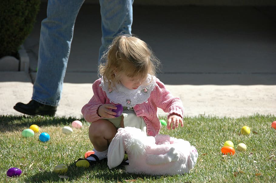 easter eggs, search, child, girl, find, young, infant, people HD wallpaper