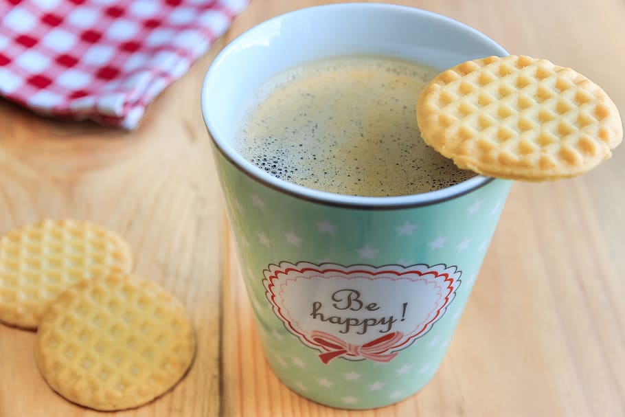 cooked waffle on cup filled with coffee, coffee cup, cafe, porcelain HD wallpaper