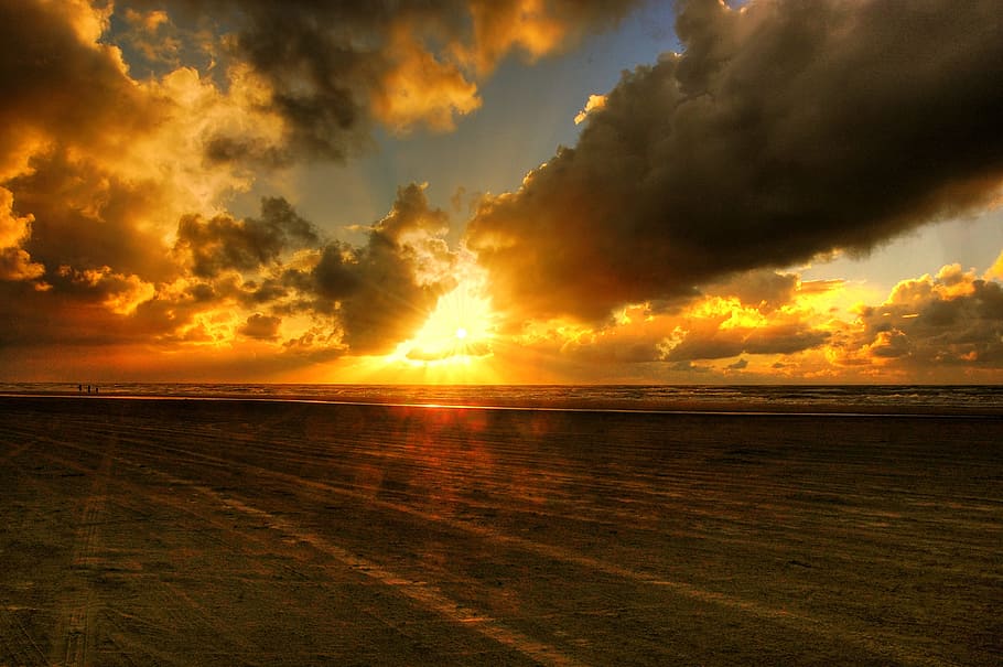 silhouette of seashore at sunset, Beach, Back Light, romance HD wallpaper