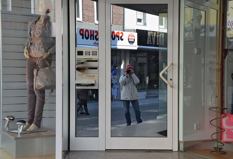 window, road, mirroring, facade, full length, real people, glass - material HD wallpaper
