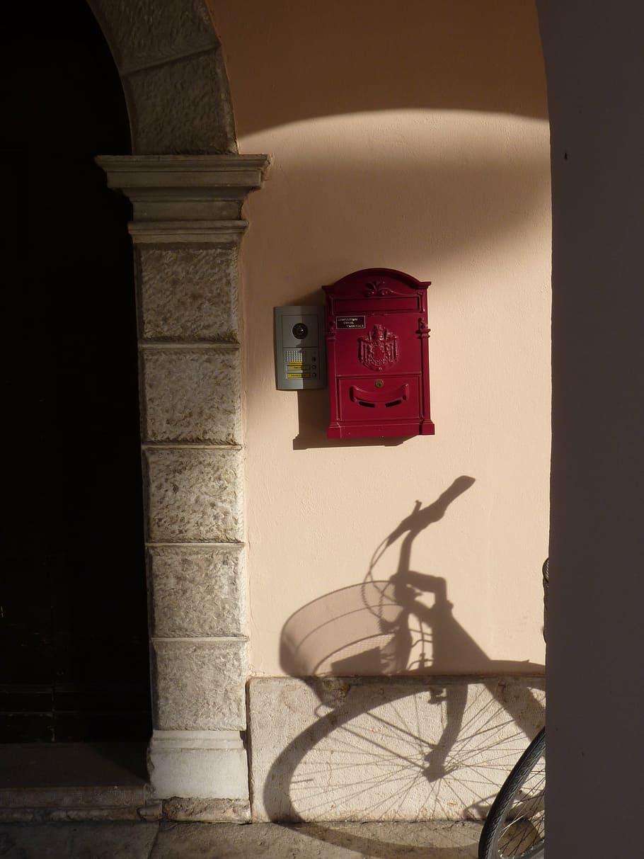 post, mailbox, red, shadow, wall - building feature, no people HD wallpaper