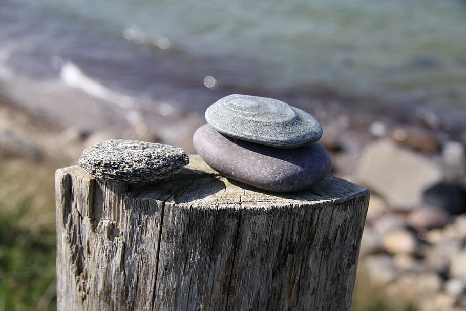 natural, stone, rock, solid, nature, focus on foreground, water HD wallpaper