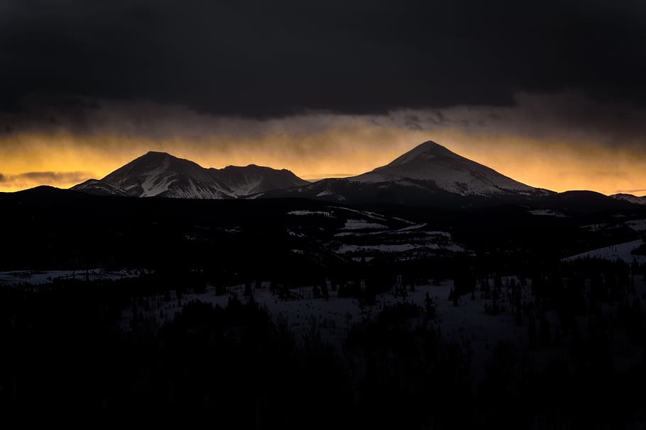 mountain, highland, dark, clouds, sky, summit, ridge, landscape HD wallpaper