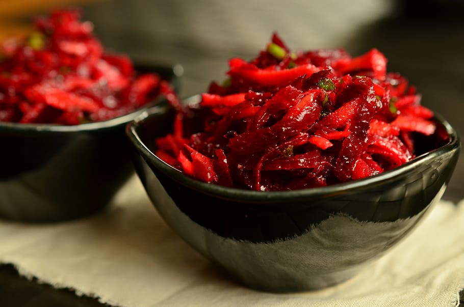 two black ceramic bowls, beetroot, beetroot salad, frisch, eat HD wallpaper