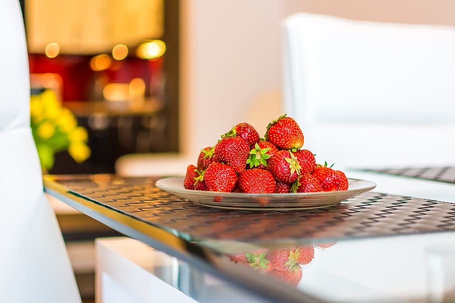 strawberries, fruit, eating, red, dessert, sweet dish, food HD wallpaper