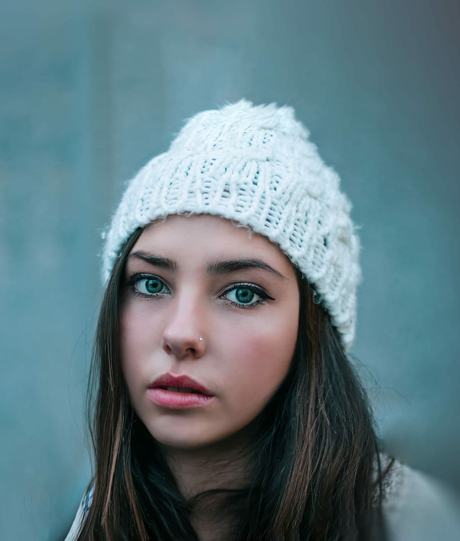 beautiful girl with soft skin winter theme bokeh, selective focus photography of woman in white knit cap, HD wallpaper
