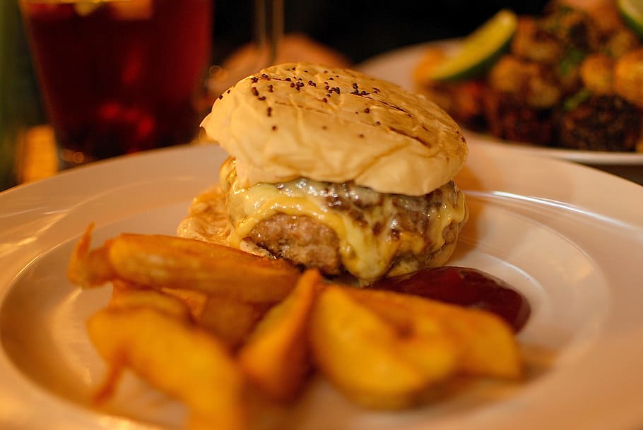 Food, Burger, french Fries, plate, food And Drink, selective Focus HD wallpaper