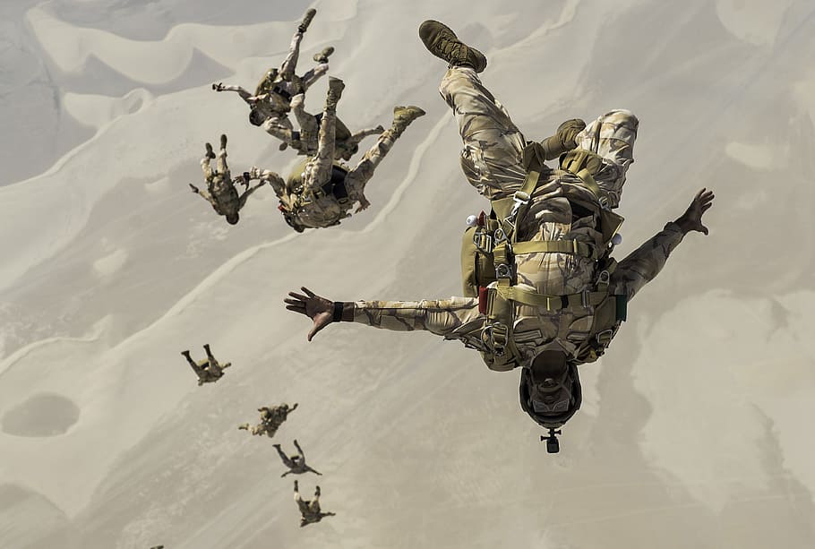 people wearing green suit and sky diving, special forces, air force