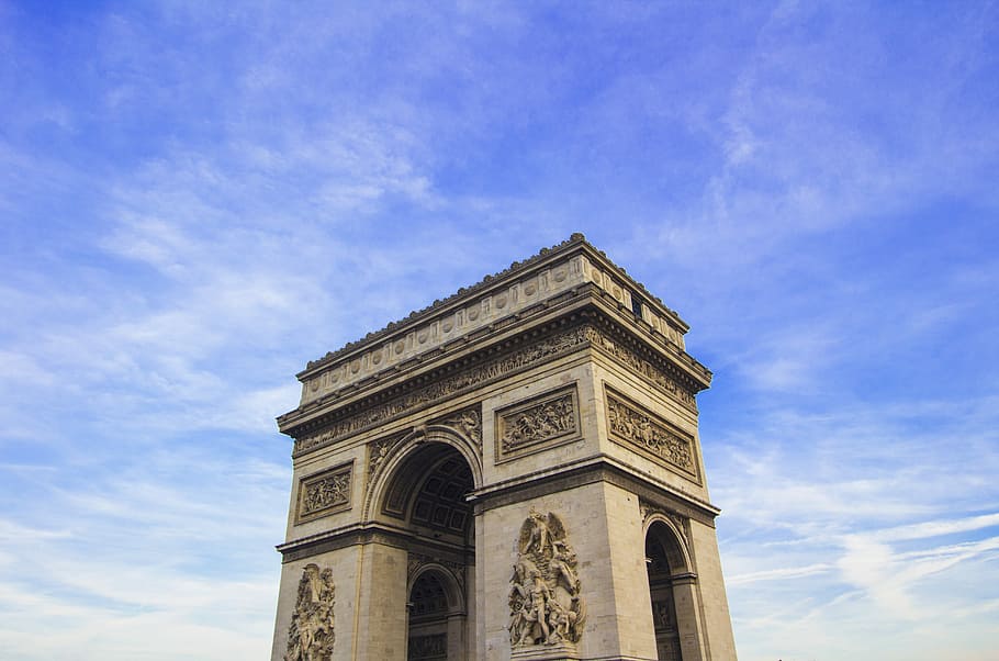 brown concrete structure under blue sky during daytime, landscape photography of gray concrete arch HD wallpaper