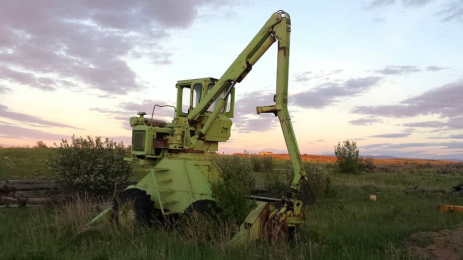 Tractor, Broken, Old, Machinery, broken tractor, logging, green HD wallpaper