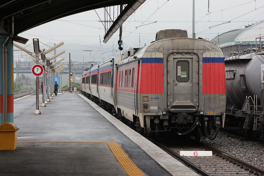 train, railway, transportation, coach, passenger, train station HD wallpaper