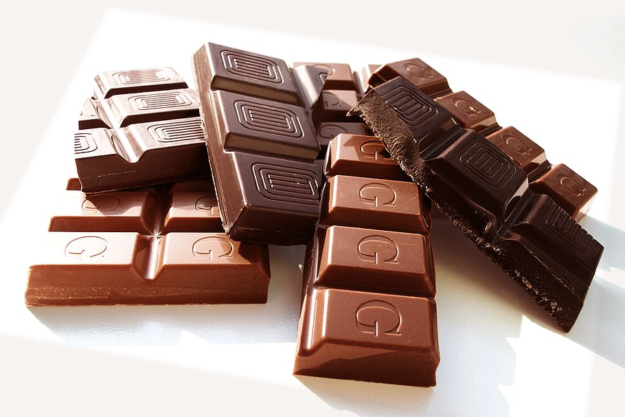 close-up photo of assorted chocolate bars, sweet, candy, no people HD wallpaper