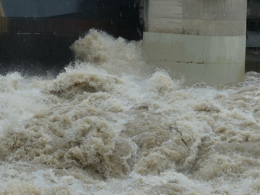 body of water, lock, weir, high water, dam, barrage, power plant