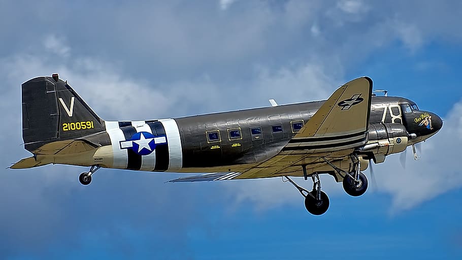 Take-Off, Douglas C-47 Dakota, cargo plane, climbing, dc-3, vintage, HD wallpaper