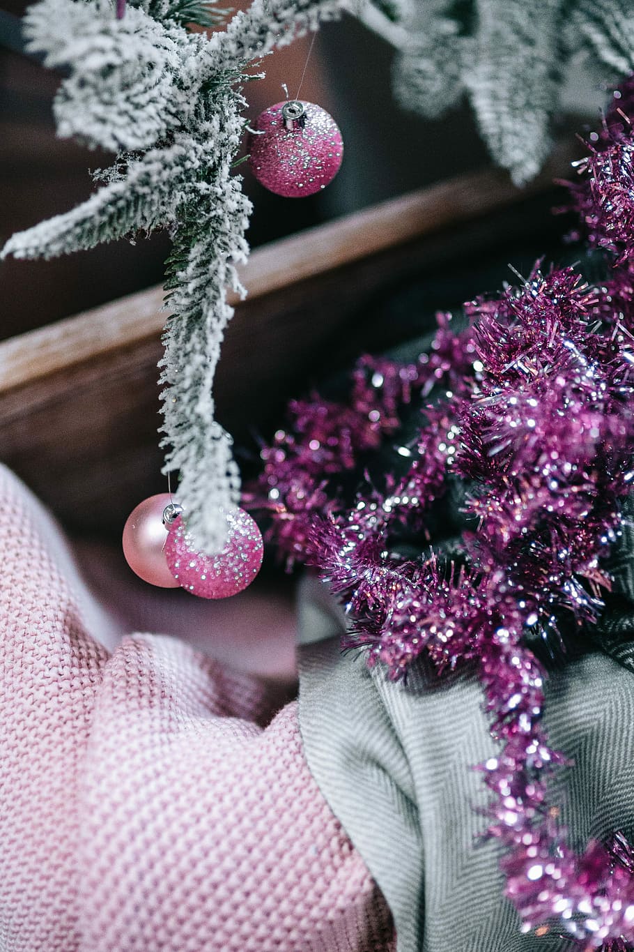 Christmas tree decorations, Christmas balls, xmas, winter, christmas Ornament, HD wallpaper