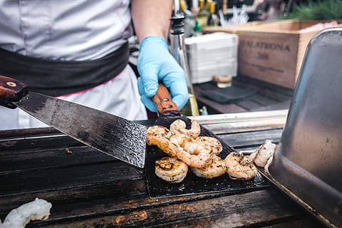 Chef grilling shrimps, barbeque, cooking, hands, outside, process HD wallpaper