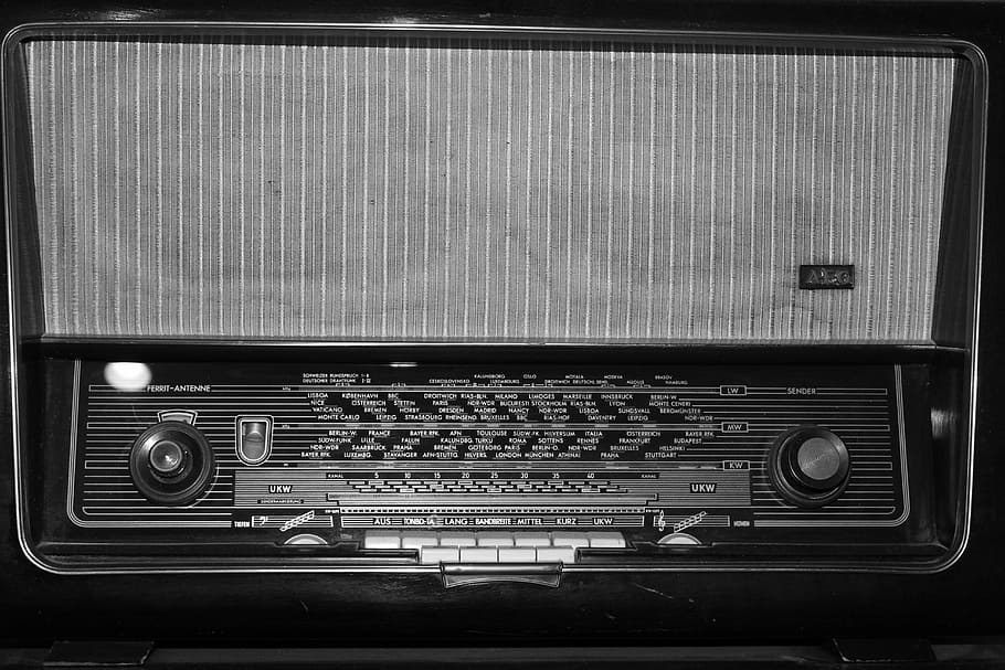 grayscale photo of transistor, radio, old, nostalgia, tube radio