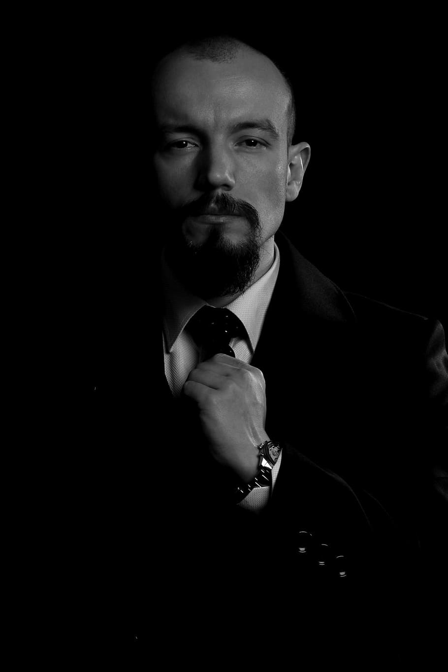 hd-wallpaper-man-in-suit-jacket-holding-his-necktie-in-grayscale-photography-wallpaper-flare