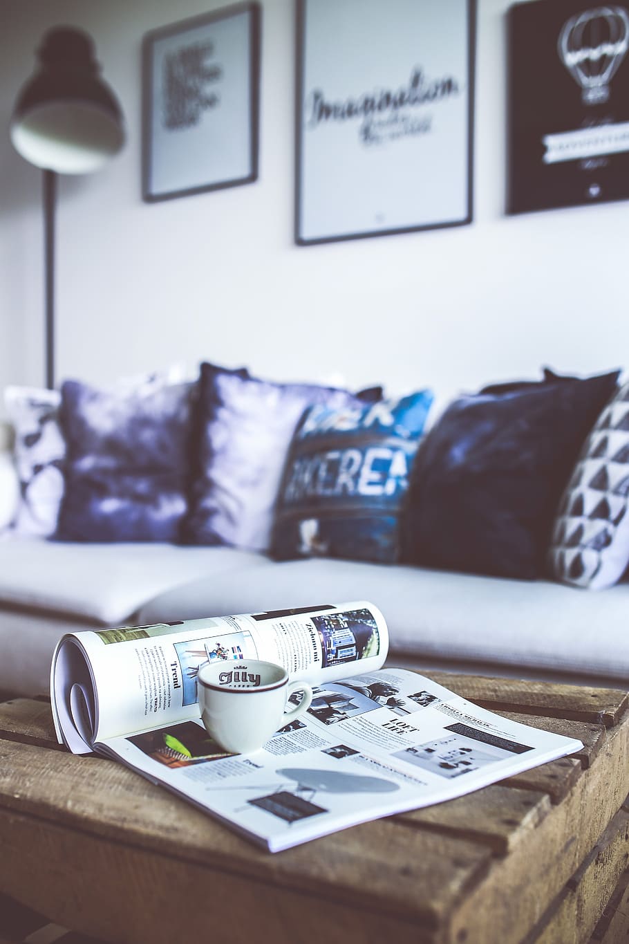 photo of white ceramic teacup, coffee, time, read, reading HD wallpaper