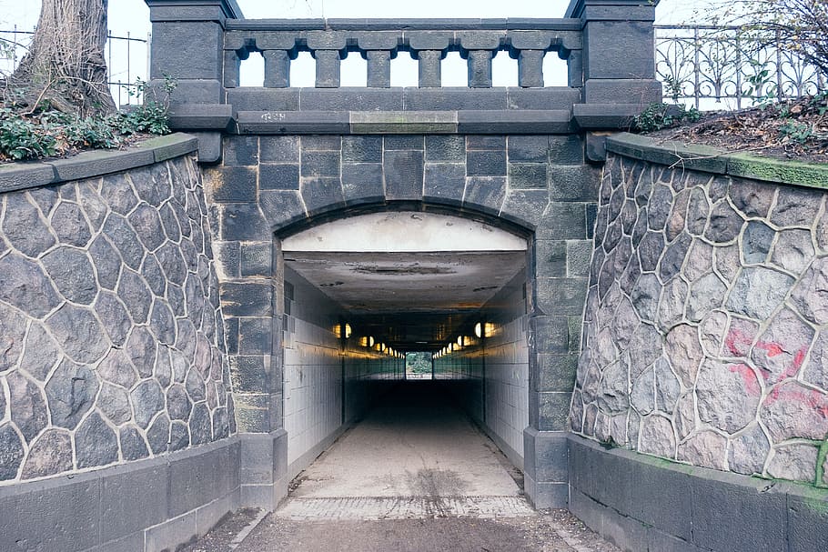 Walking tunnel, architecture and Cityscape, entrance, architecture And Buildings HD wallpaper